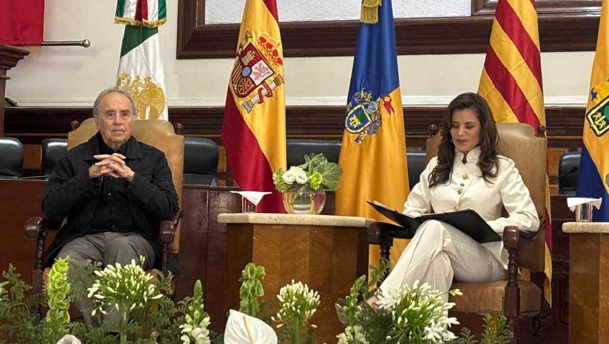 “Puertas abiertas de por vida”: Joan Manuel Serrat recibe las llaves de Guadalajara como “hijo distinguido”