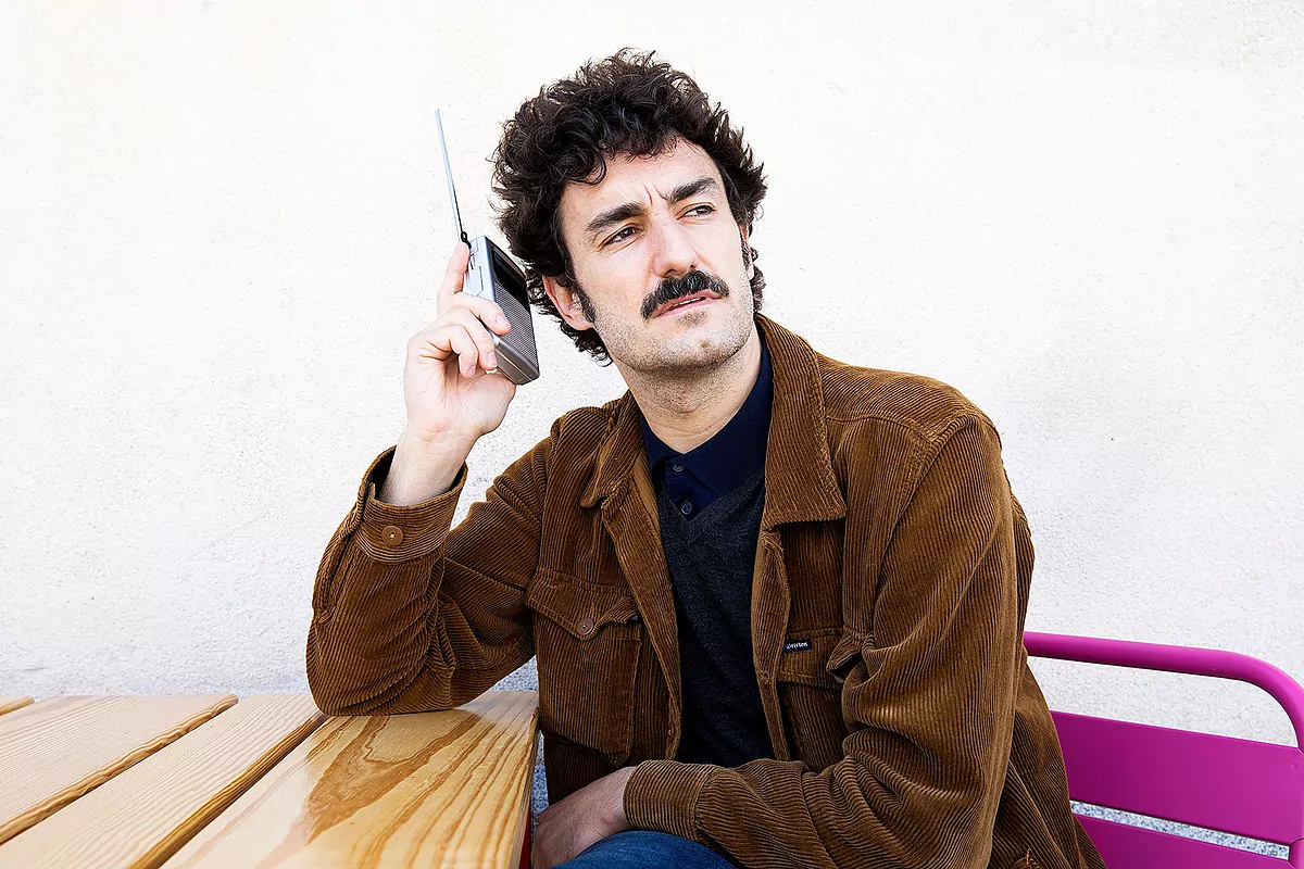 Miki Esparbé: “Vamos al psicólogo porque no fueron nuestros padres” — el actor reflexiona sobre salud mental y nuevos vínculos familiares