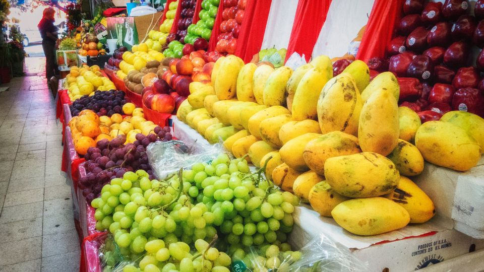 CANASTA ALIMENTARIA EN ZONAS URBANAS SUBE 4.4% EN NOVIEMBRE Y SUPERA A LA INFLACIÓN