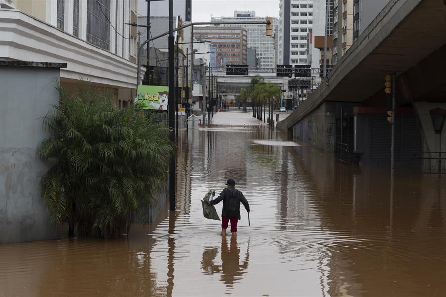 California emite alertas de inundación por tormentas intensas previas a Navidad