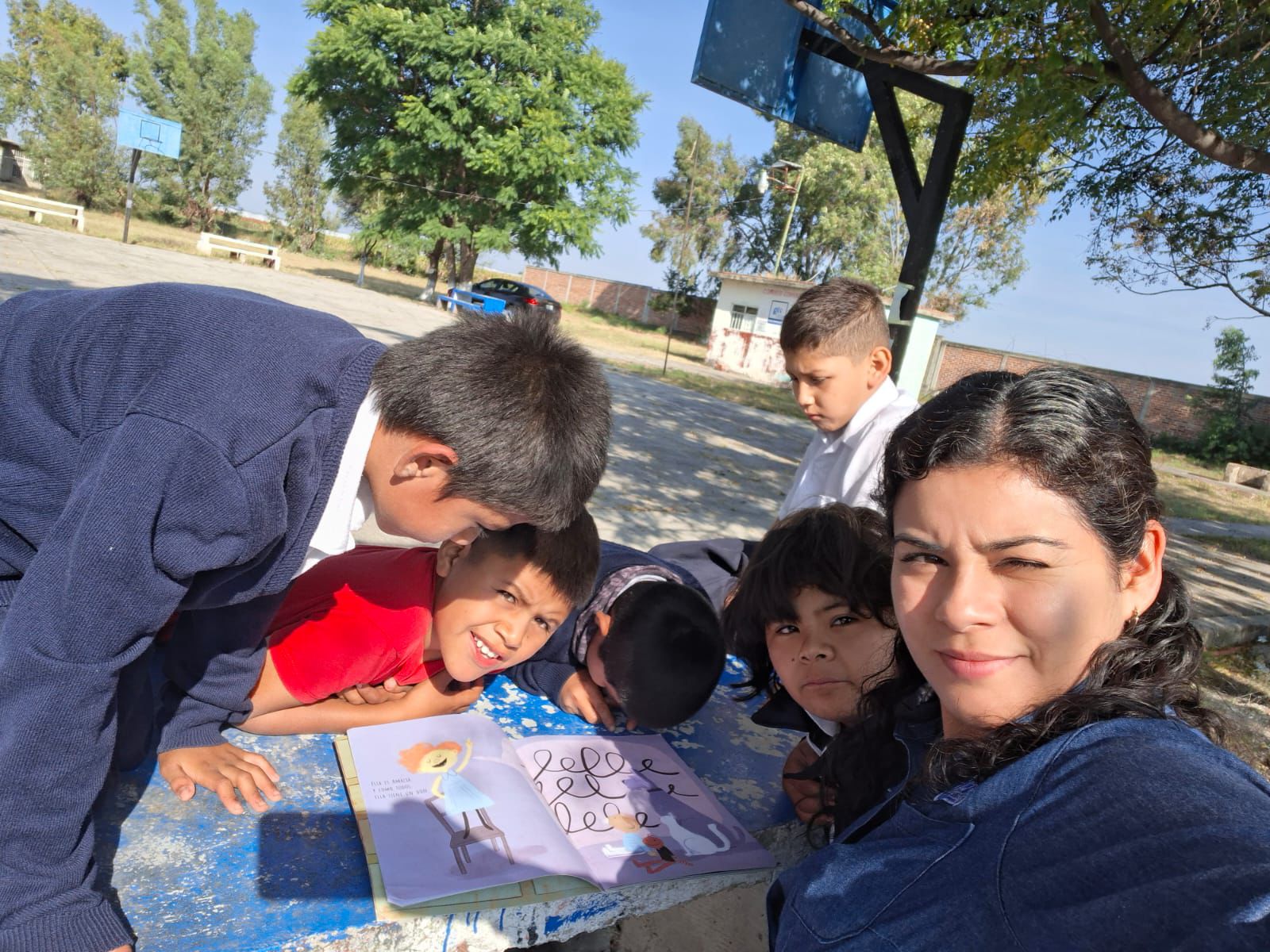 SEG BUSCA CERRAR BRECHAS DE APRENDIZAJE EN ZONAS RURALES