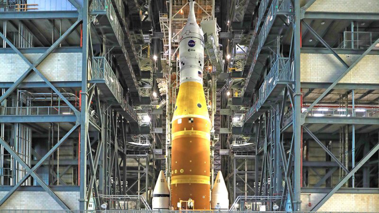 MISIÓN TRIPULADA DE LA NASA A LA LUNA INCLUIRÁ UN MICROSATÉLITE ARGENTINO