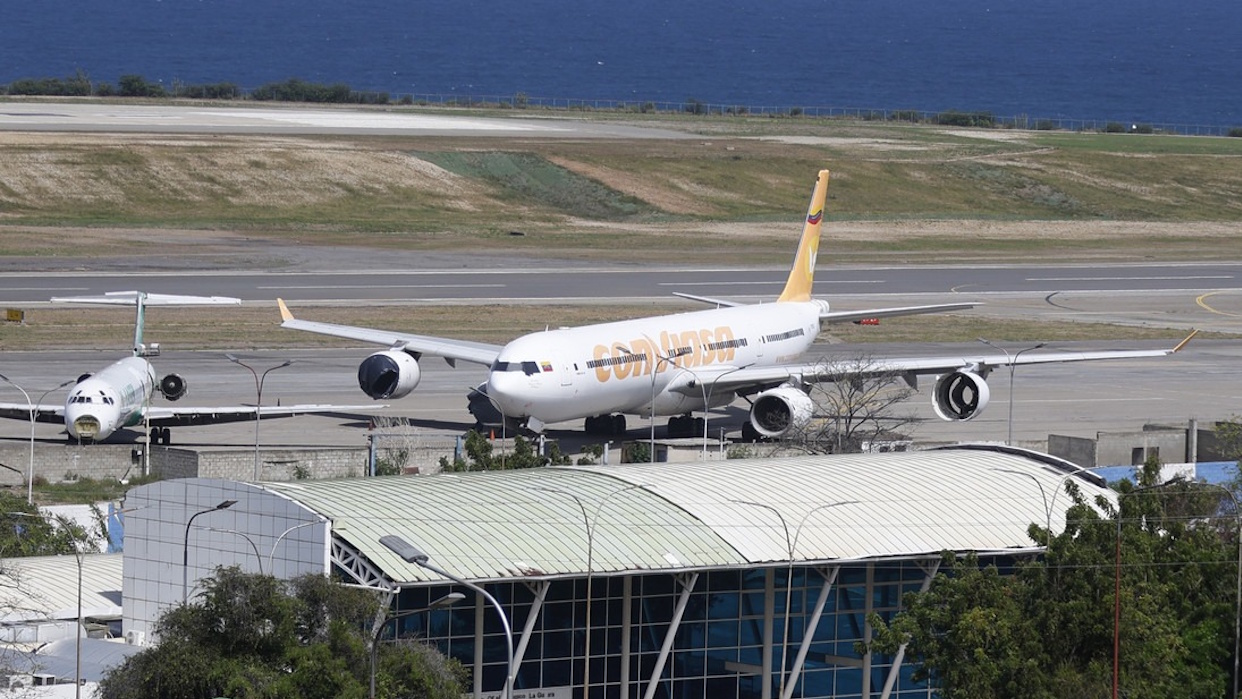 VENEZUELA VUELVE AL CIELO: EE. UU. ANUNCIA REAPERTURA DEL ESPACIO AÉREO