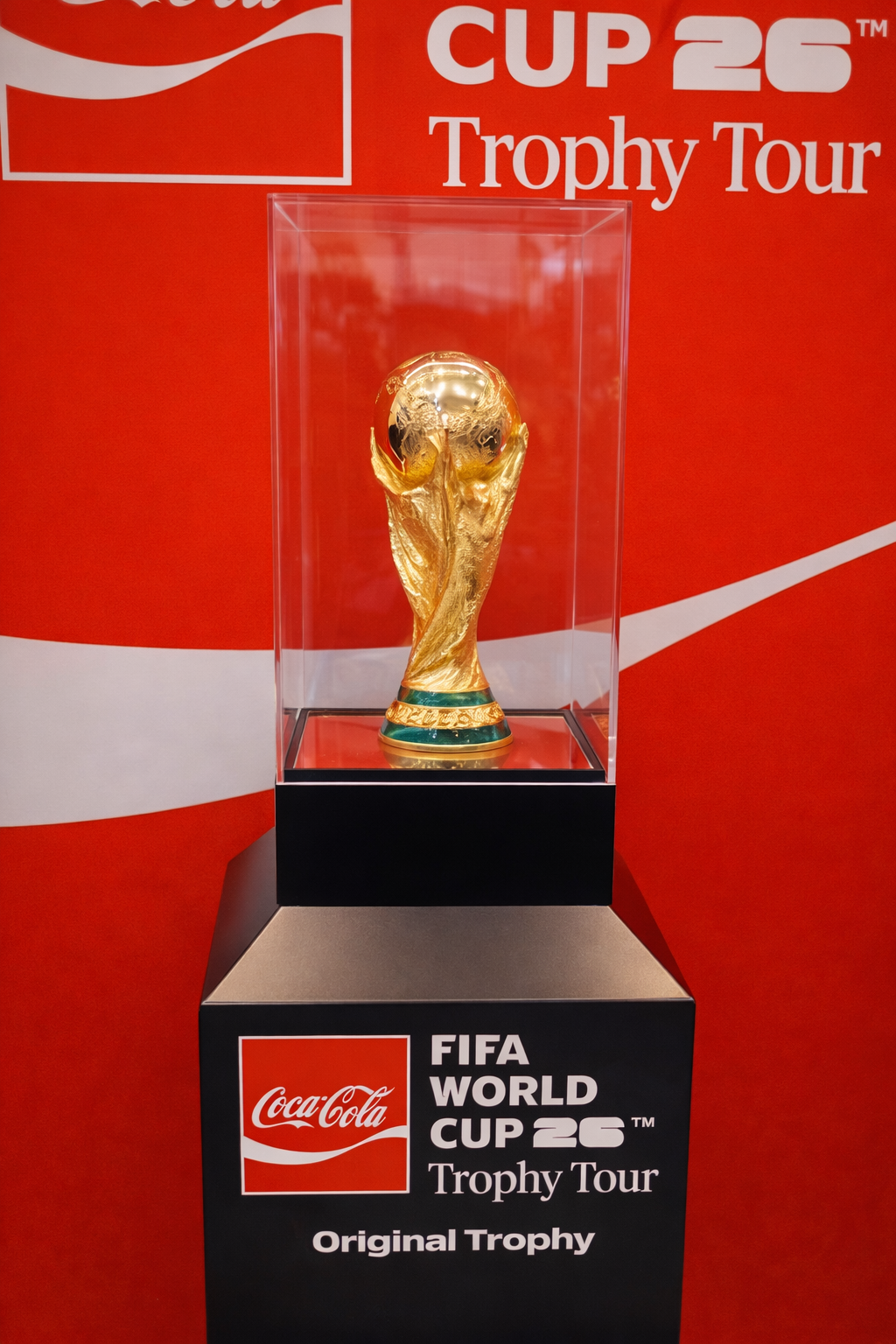 LEÓN RECIBE LA COPA DEL MUNDO DE LA FIFA RUMBO AL MUNDIAL 2026