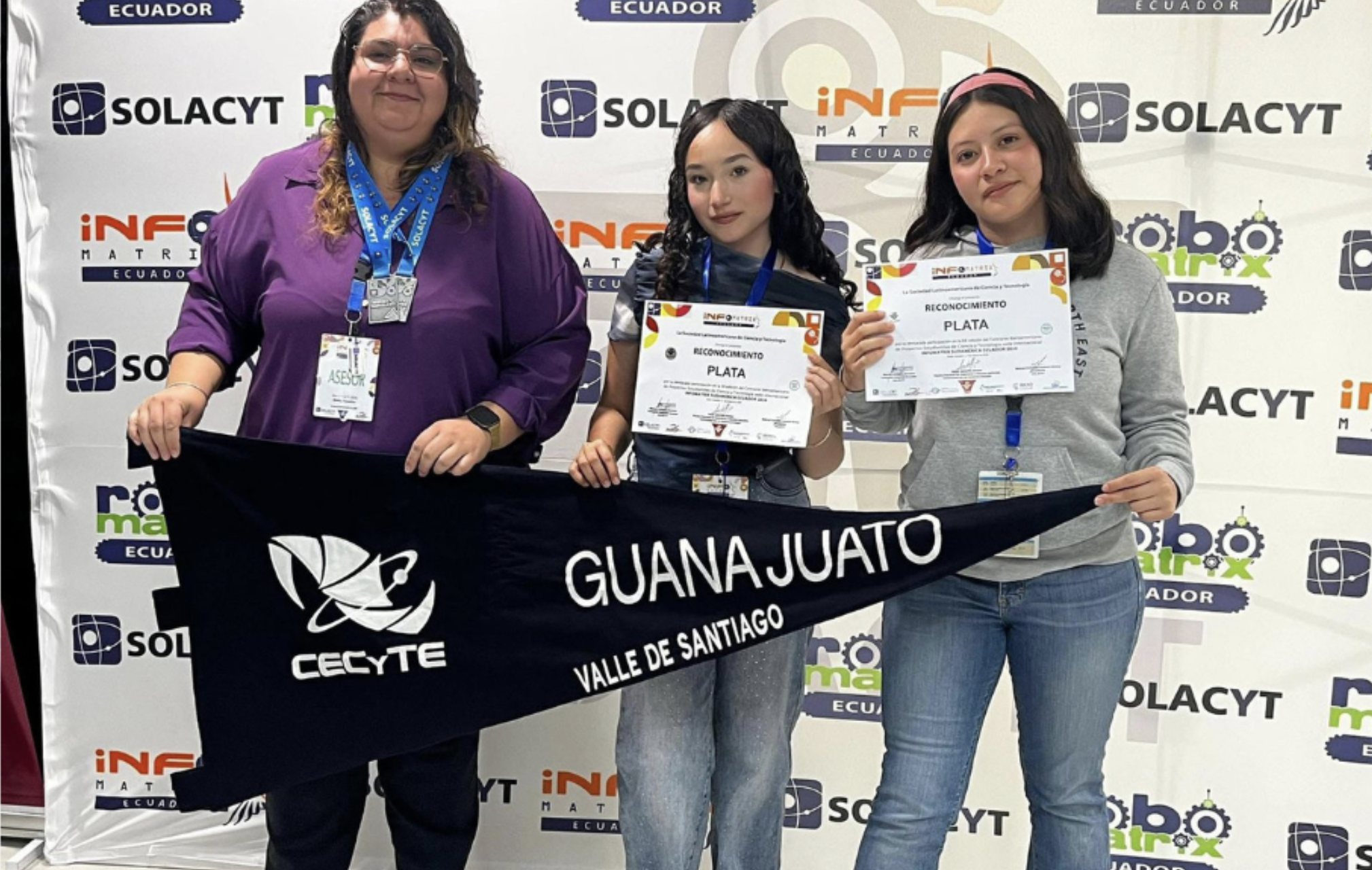 ESTUDIANTES DE CECYTE GUANAJUATO GANAN PLATA EN CONCURSO IBEROAMERICANO INFOMATRIX