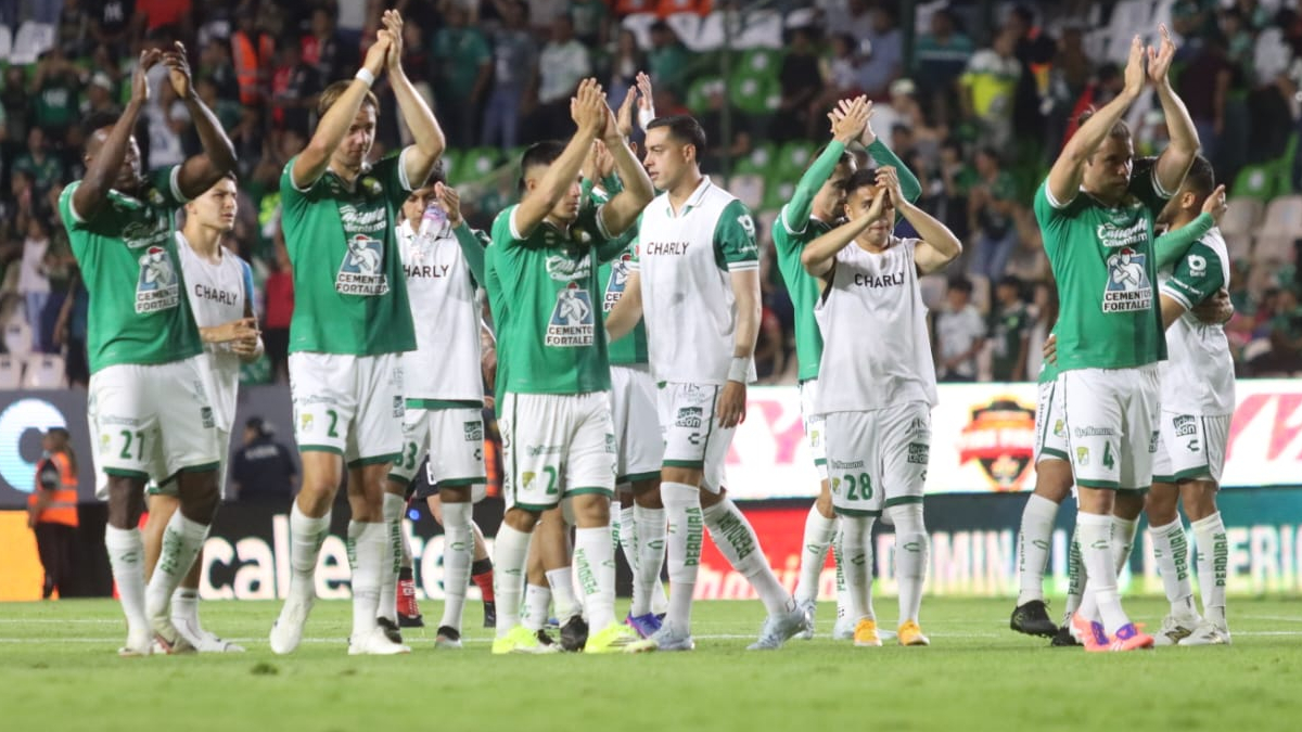 LEÓN GANA, PERO NO CONVENCE: TRIUNFO SIN BRILLO ANTE ATLAS