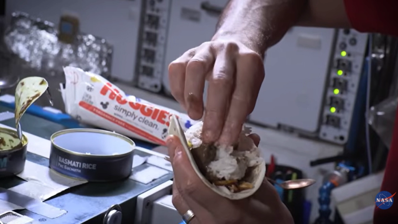 ¿QUÉ COMERÁN LOS ASTRONAUTAS DE ARTEMIS II? UN MENÚ DISEÑADO PARA EL ESPACIO