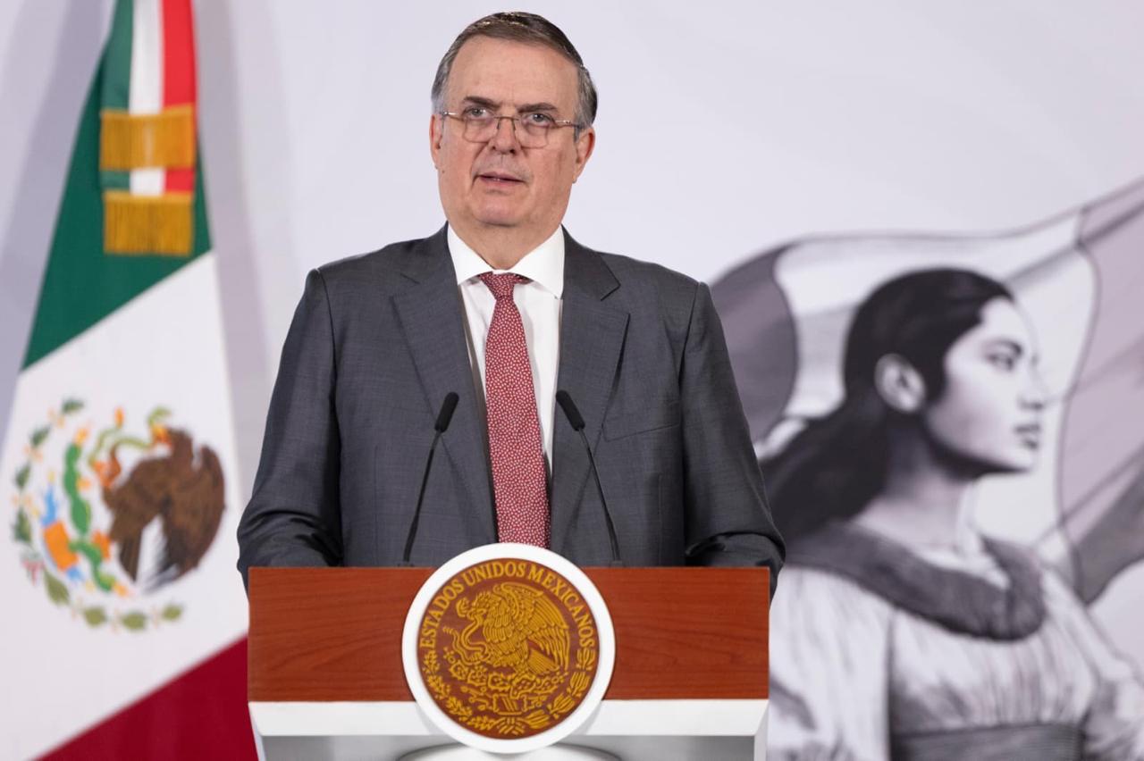 EBRARD ADMITE QUE SU HIJO VIVIÓ SEIS MESES EN LA EMBAJADA DE MÉXICO EN LONDRES