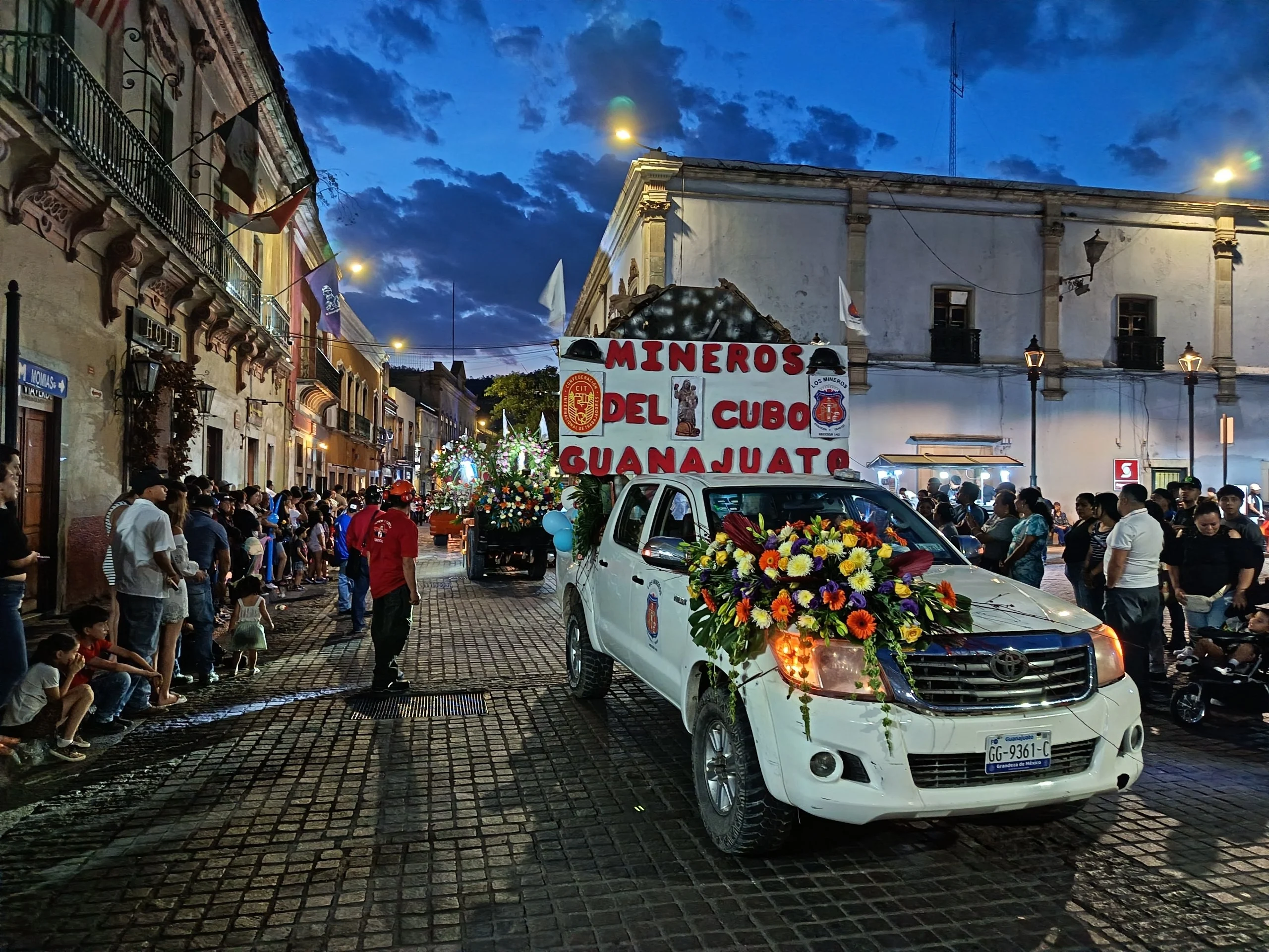 MINEROS LLENAN DE TRADICIÓN LAS CALLES DE GUANAJUATO CAPITAL